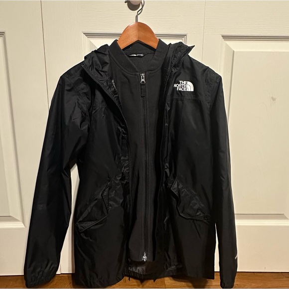 EUC The North Face Youth Stormy Rain Triclimate - Picture 7 of 9